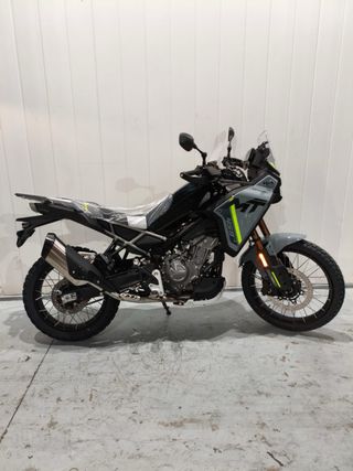 CFMOTO 450 MT