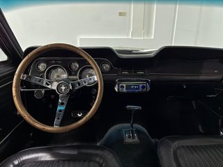 FORD MUSTANG  1968 coupe 302