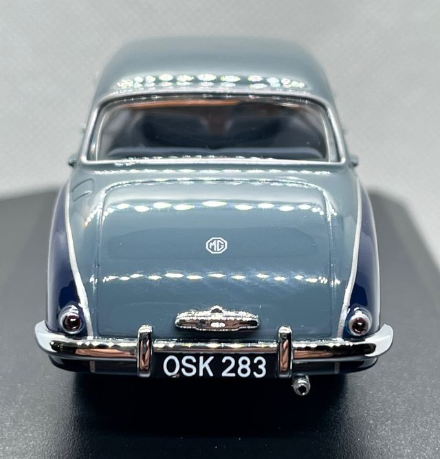 MGZB VARITONE,OXFORD DIECAST ESC. 1/43 A ESTRENAR