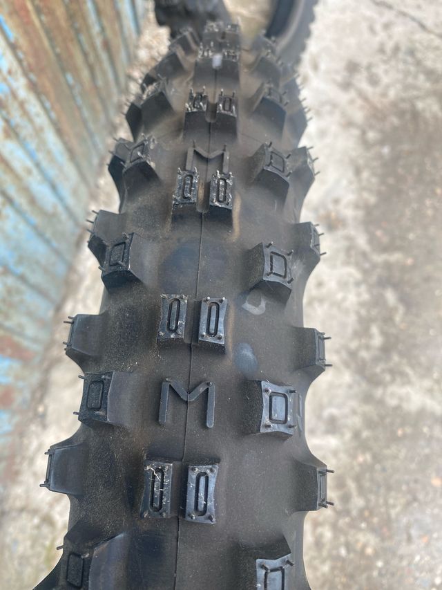 2 Michelin Enduro Hard 90/90-21