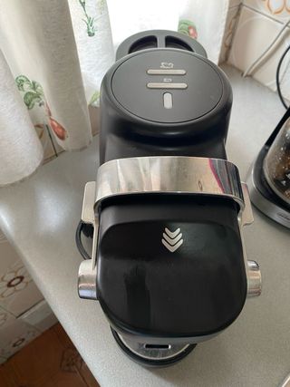 Cafetera eléctrica negra