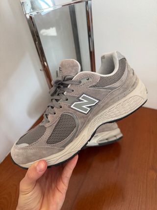 New Balance 2002R Beige/Gris