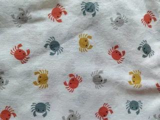 Baberos bandanas bebé estampado jungla y "Dinos"