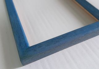 Cornice in legno blu graffiata cm 21,5x10,5