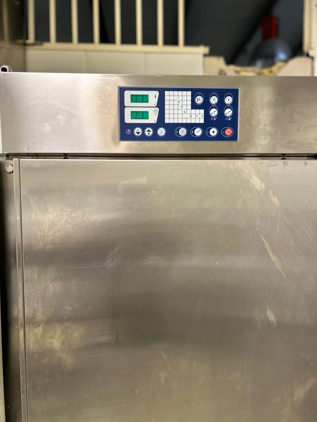 Abatidor de temperatura 14 bandejas