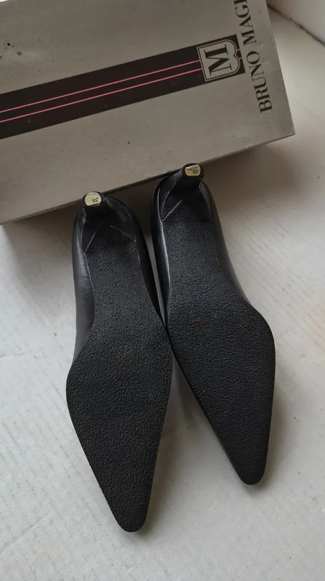 Scarpe décolleté Bruno Magli nere  vintage