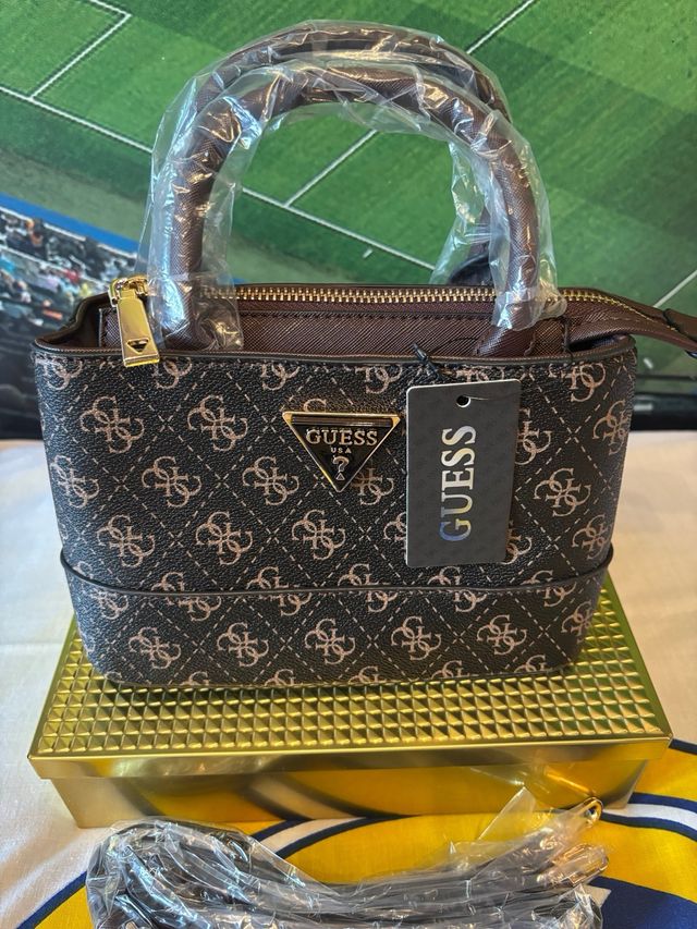 Bolso Guess Marrón Dorado Original