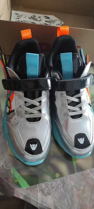 Scarpe da ginnastica per bambini taglia 37