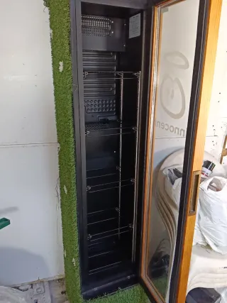 Nevera con diseño Innocent.con luz interior.