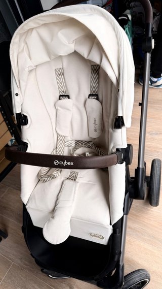 Silleta CYBEX EOS LUX 2 en 1