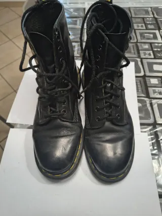 Dr. Martens Stivali Neri Originali