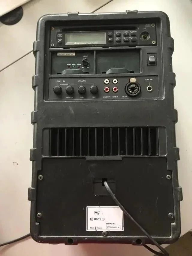 ALTAVOZ  MIPRO MA-705UT 864 DE 800 MHZ SEMINUEVO