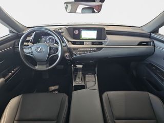Lexus ES 2.5 300h Business