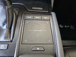 Lexus ES 2.5 300h Business
