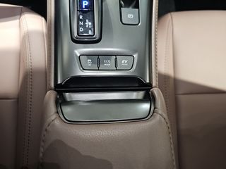 Lexus LBX 1.5 136cv HEV Elegant+