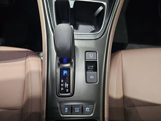 Lexus LBX 1.5 136cv HEV Elegant+