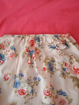 Top cai-cai estampado floral