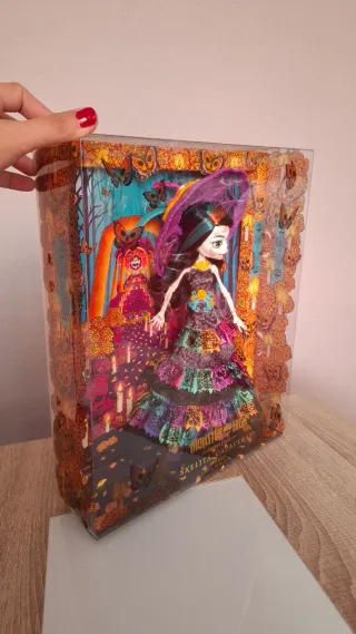 Monster High Skelita Calaveras Muñeca