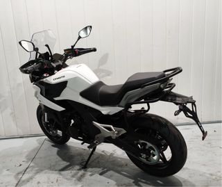 CFMOTO 700 MT
