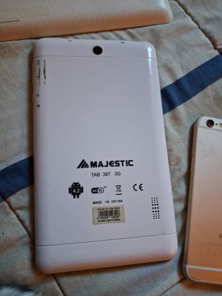 Lotto 2 tablet 2 telefoni per ricambi