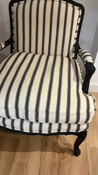 Nuovissimo paio di poltrone imbottite