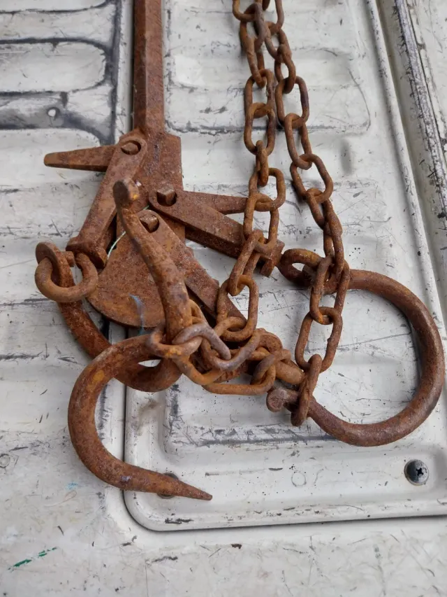 Bilancia antica in ferro