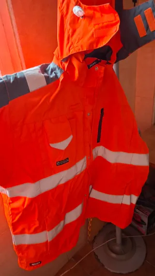 Chaqueta naranja reflectante