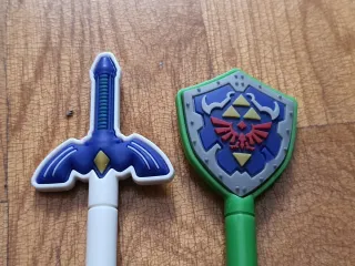 Funda Nintendo 3DS Zelda Marrón con palillos