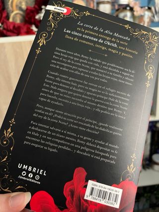 La corte de la alta montaña libro nº1 + detallitos