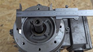 Motor Eléctrico TECHTOP 0.75CV 900RPM Trifásico