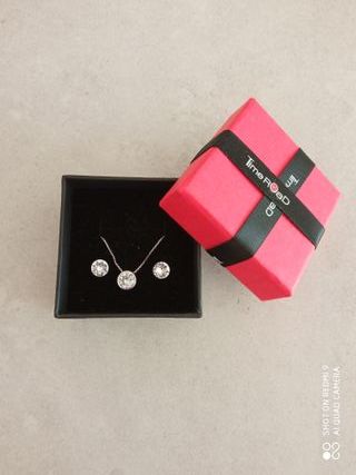 Conjunto Time Road Colgante y Pendientes