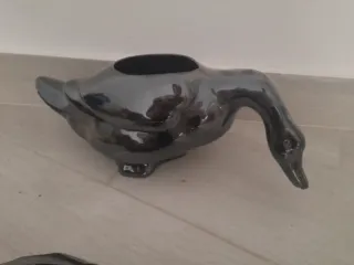 Figura de pato cerámica brillante