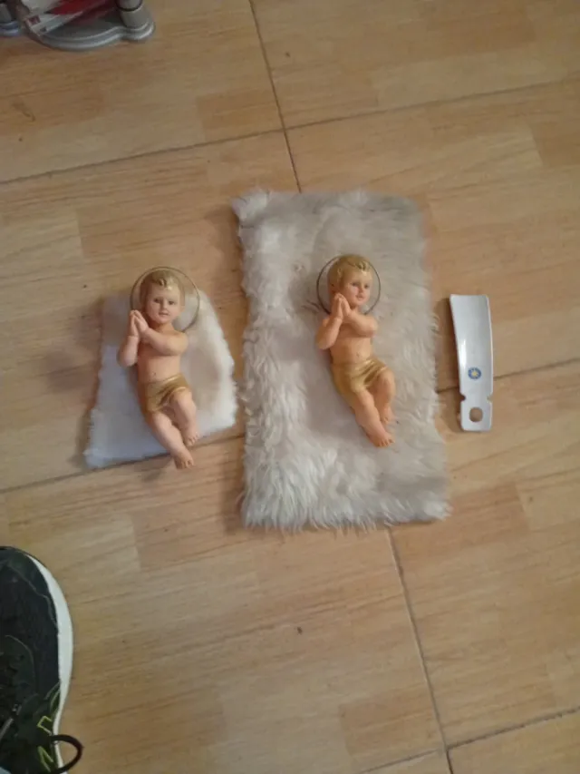 Figura Niño Jesús con aureola