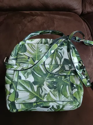 Bolso Parfois estampado hojas tropicales
