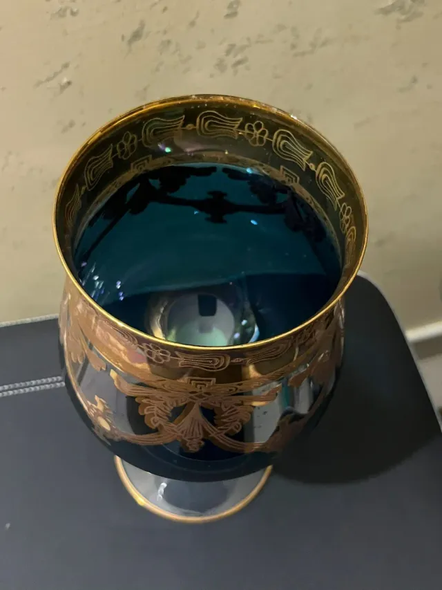 Bicchiere blu antico decorato anni '70