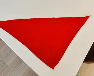 Botín tacón rojo talla 37. REGALO pañuelo rojo