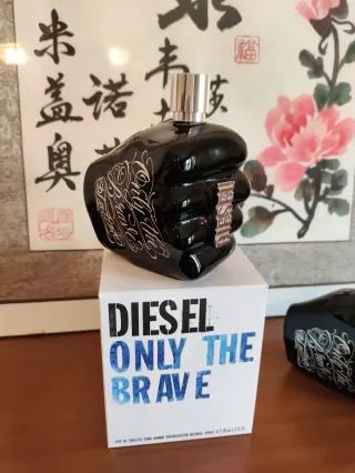 2 bottiglie di diesel vuote Only The Brave