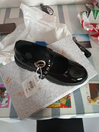 Zapatos negros niña talla 35