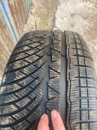 Neumático Michelin Pilot Alpin 245/45 R18