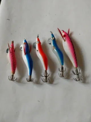 SEÑUELOS DE PESCA PARA CALAMAR.