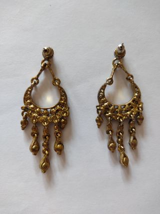 Conjunto Pulsera y Pendientes Dorados