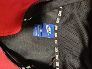 Chaqueta Nike Roja oscura Talla S paramotociclist