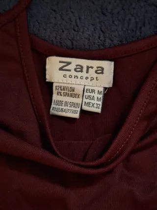 Top tirantes burdeos Zara