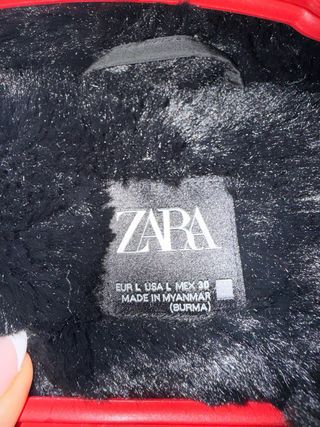 Chaqueta de plumas Zara negra