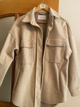 Sobrecamisa Stradivarius Beige Talla M