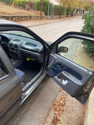 Renault Clio 1998