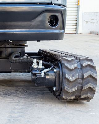 Motor Kubota Mini Excavadora 1800kg y Bomba Parker