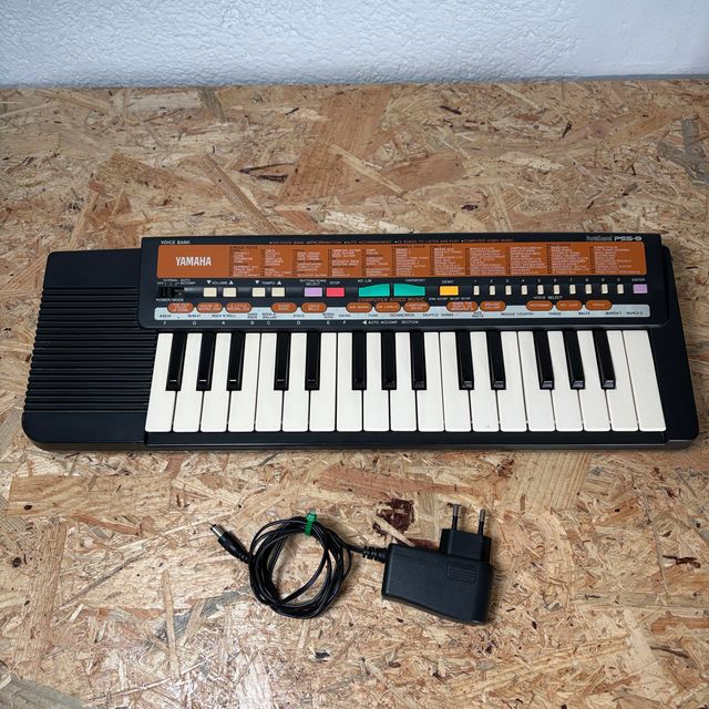 Tastiera Yamaha PSS-9 Portasound