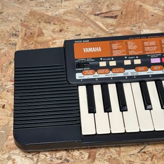 Tastiera Yamaha PSS-9 Portasound