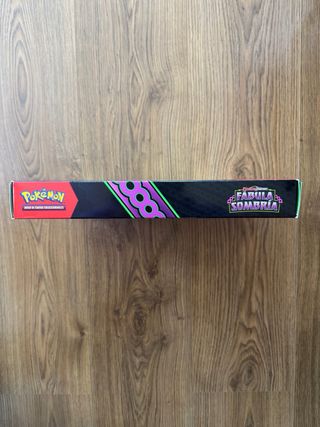 Caja Pokémon Fábulas Sombrías Kingdra EX